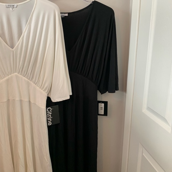 πSALEπ NWT / Bundle of 2 / Midi / Dresses / Black + White / Stretchy + Comfy